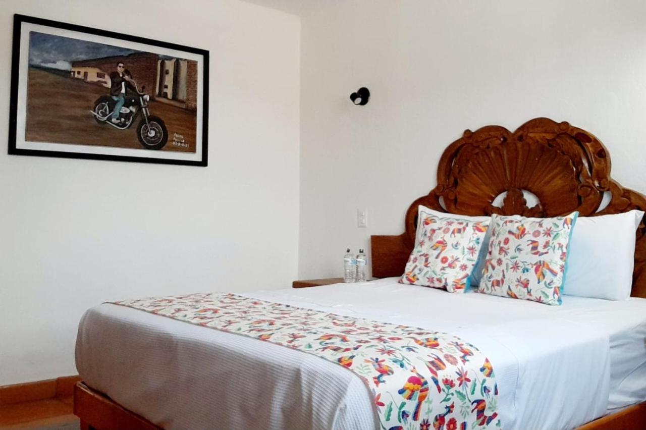 סאן מיגל דה אלנדה Hotel La Lejona מראה חיצוני תמונה