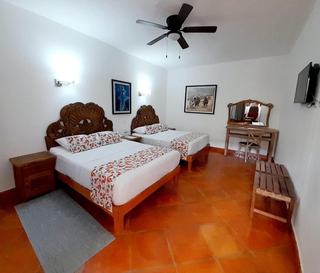 סאן מיגל דה אלנדה Hotel La Lejona מראה חיצוני תמונה