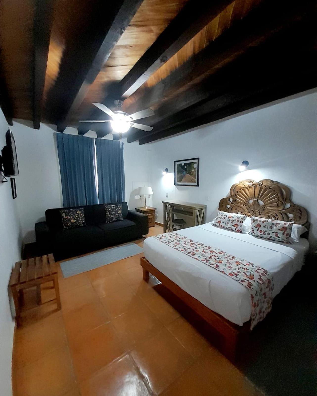 סאן מיגל דה אלנדה Hotel La Lejona מראה חיצוני תמונה